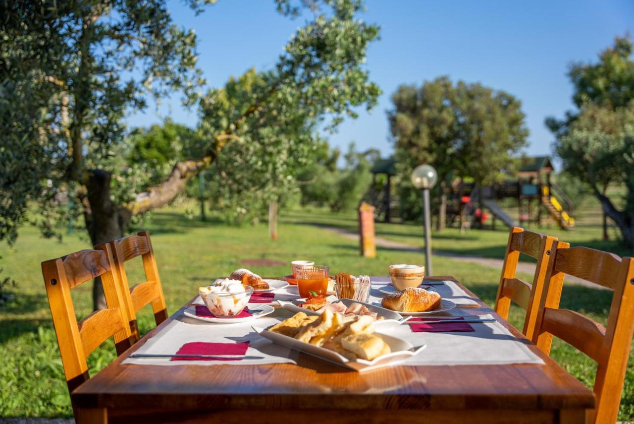 Готель Glamping Gli Etruschi Пйомбіно Екстер'єр фото