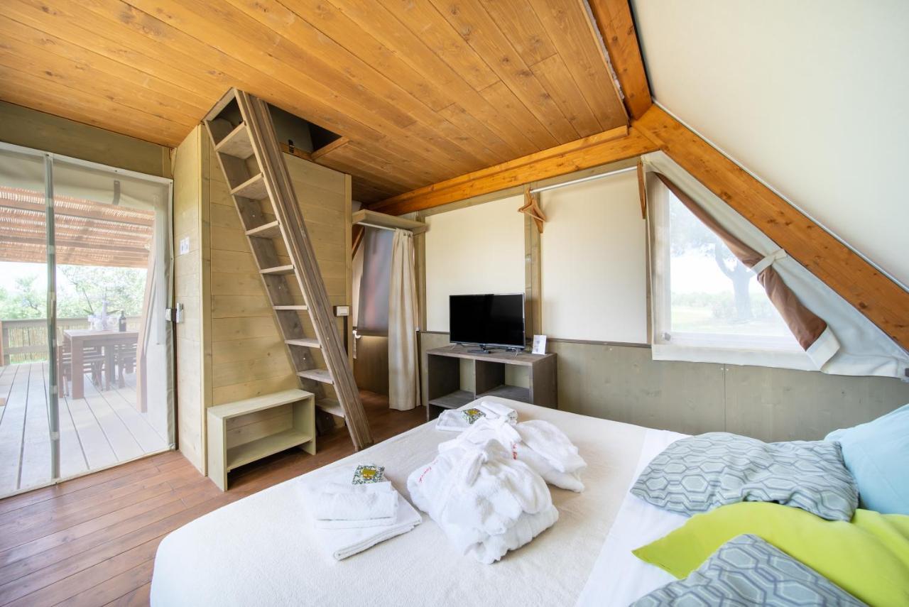 Готель Glamping Gli Etruschi Пйомбіно Екстер'єр фото